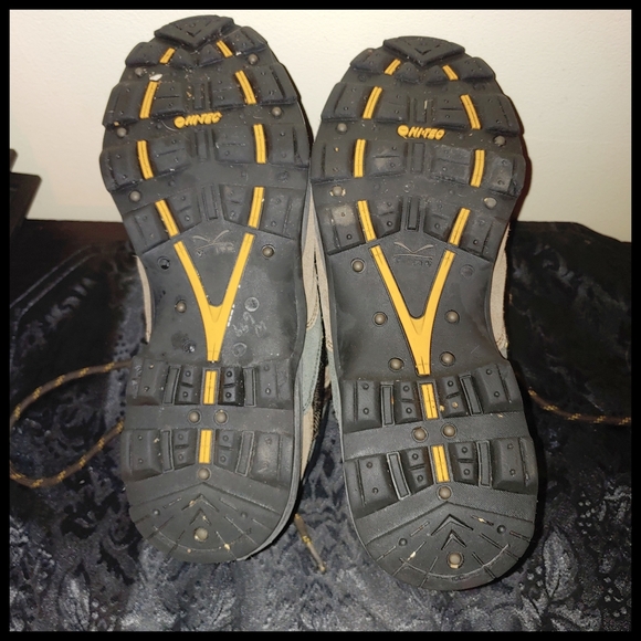 HiTec Hiking Boots - Picture 11 of 11